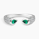 Vintage style gemstone ring with intricate detailing and sparkling stone, perfect for classic jewelry lovers