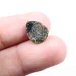 Side by side difference between lab grown and natural diamonds showing growth origin and rarity.