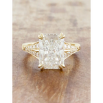 Wedding ring victorian style with antique inspired luxury detailing