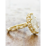 Antique wedding rings 1920s with vintage inspired elegant detailing