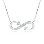 2.64 Ct gold pendant necklace with delicate chain and charm.