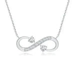 2.64 Ct gold pendant necklace with delicate chain and charm.