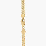 3.60 Ct Various different kinds of gold chains in assorted link styles.