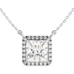 3.04 Ct gold pendant necklace with delicate chain and charm.