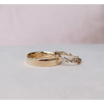 Heartbeat design couple rings symbolizing love and emotional connection.