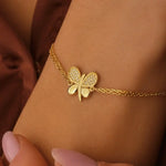 Gold tennis bracelet with brilliant diamond bracelet detailing for women