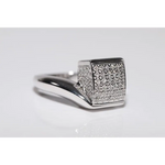 Classic lab grown diamond with dazzling sparkle for sophisticated jewelry collections