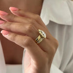 Elegant 3 carat pear cut diamond ideal for engagement ring centerpiece