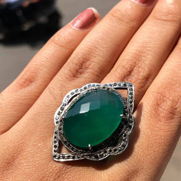 Emerald Green Oval Cut Boho Ring