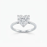 Big diamond rings with sparkling luxury diamonds and bold design