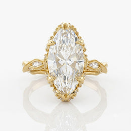 Antique wedding rings 1920s with vintage inspired elegant detailing
