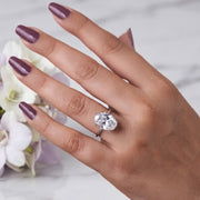 Round diamond engagement ring with classic brilliant luxury setting