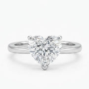 Big diamond rings with sparkling luxury diamonds and bold design