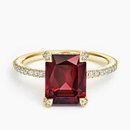 Fashion gemstone ring with bold design and vibrant gemstone, perfect for statement and trendy look