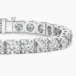 9.24 Ct Diamond bracelet for women with round diamonds