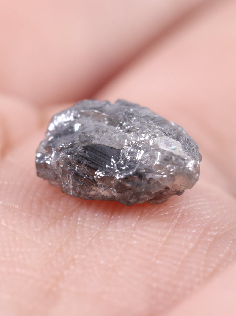 2.64 CT Rare Natural Earth Mine Grey Rough Diamond