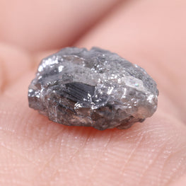 2.64 CT Rare Natural Earth Mine Grey Rough Diamond