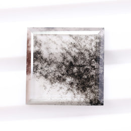 Genuine natural diamond loose gem featuring brilliant fire and sparkle, perfect for ring, pendant, and custom jewelry.