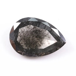 1.33 Ct black and white pear shape lab grown diamond with elegant facets for handmade rings