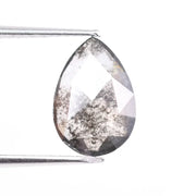 1.33 Ct black and white pear shape lab grown diamond with elegant facets for handmade rings