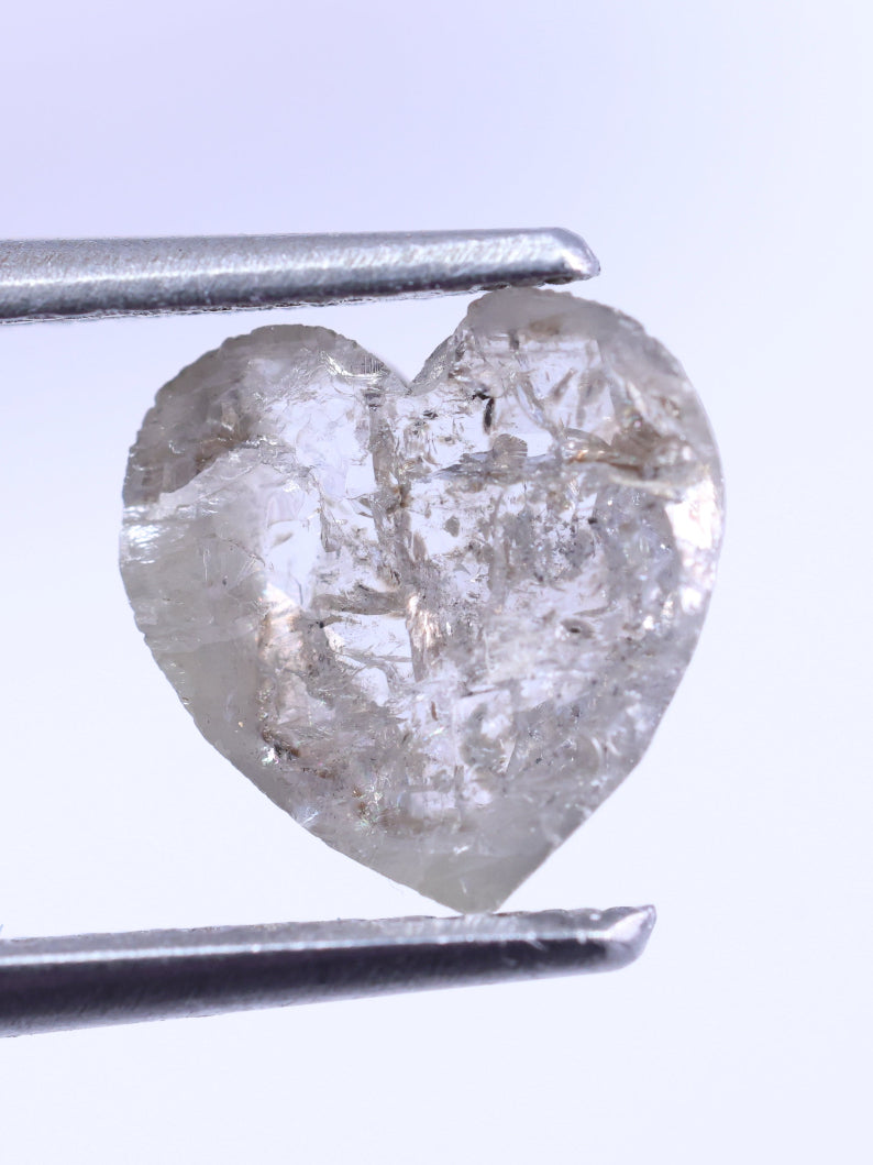 0.88 CT Loose Heart Cut Earth Mined Natural Diamond ( 7.42*7.12*1.70 )