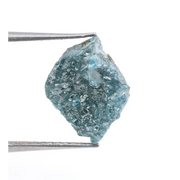 loose rough diamonds with raw natural diamond texture and raw rough diamond appearance