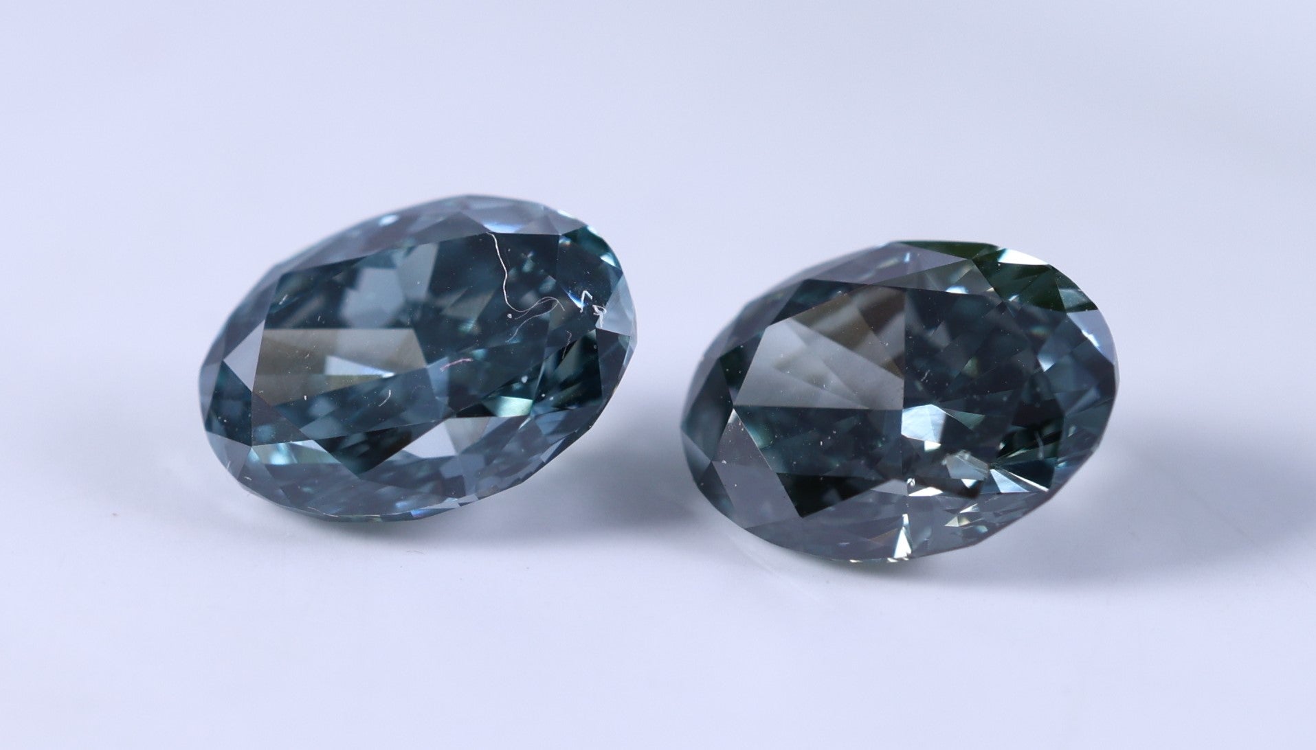 0.94 Carat Lab Grown Diamond Vivid Blue Oval Cut Lab Diamond