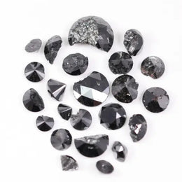 natural round diamonds, natural yellow diamond stud earrings, one carat natural diamond ring, oval natural diamond