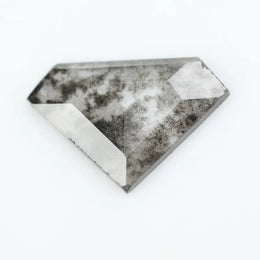 High-quality lab-grown diamond showcasing intricate facets and brilliant clarity, offering an eco-friendly and conflict-free alternative for engagement rings, necklaces, and other fine jewelry.