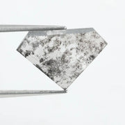 High-quality lab-grown diamond showcasing intricate facets and brilliant clarity, offering an eco-friendly and conflict-free alternative for engagement rings, necklaces, and other fine jewelry.
