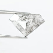 High-quality lab-grown diamond showcasing intricate facets and brilliant clarity, offering an eco-friendly and conflict-free alternative for engagement rings, necklaces, and other fine jewelry.