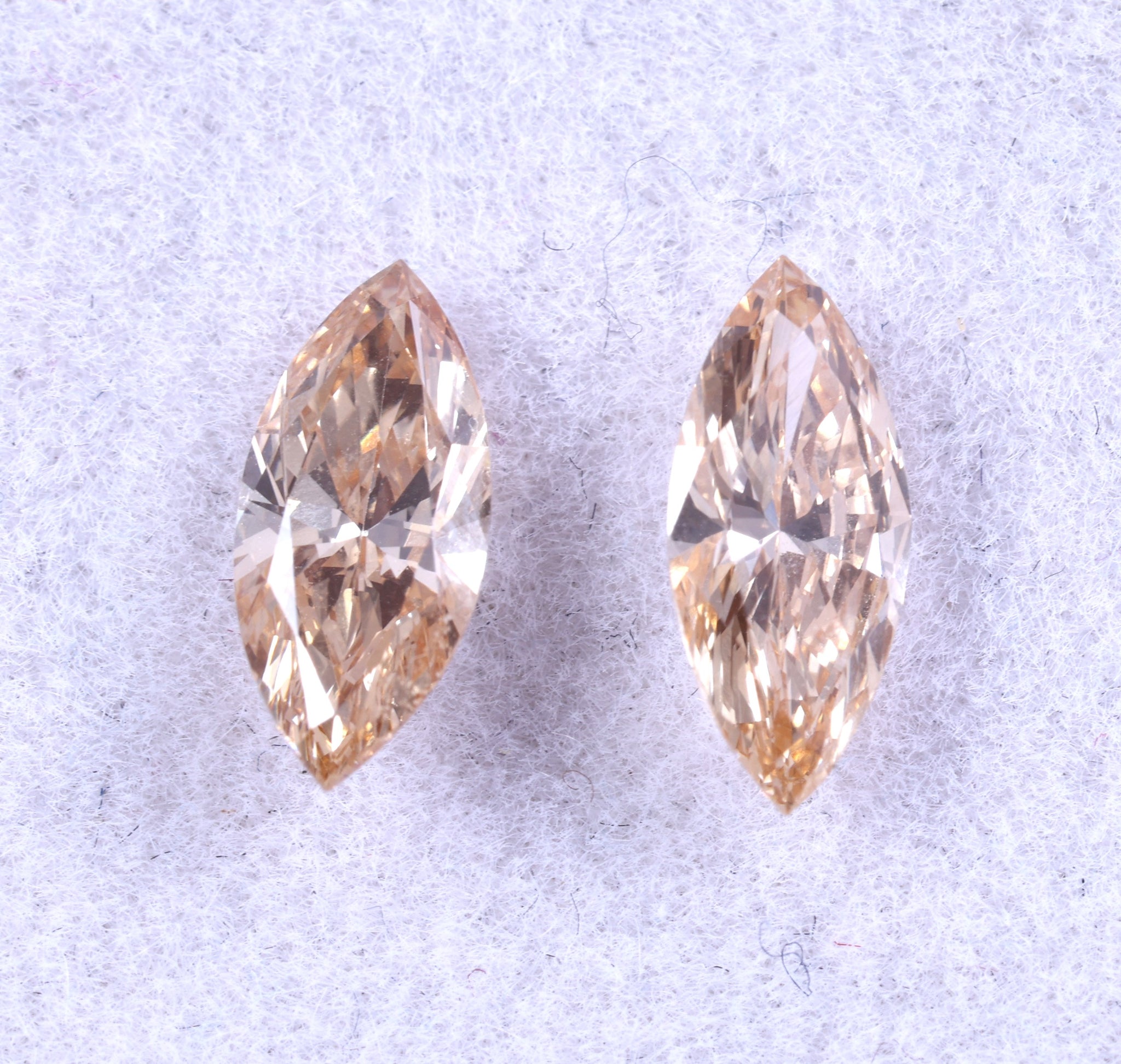 0.84 Carat Marquise Shape ( CVD ) Diamond Fancy Color Lab Grown Diamond