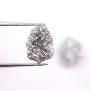  custom jewelry designs and statement pieces, appealing to individuals who prefer a modern yet classic aesthetic 