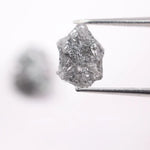  custom jewelry designs and statement pieces, appealing to individuals who prefer a modern yet classic aesthetic 