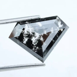 5.63 Ct White and Black Pentagon Cut CVD Lab Grown Diamond Loose Stone for Custom Jewelry Design