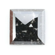 Square cut lab-grown diamond with exceptional clarity and brilliance, perfect for engagement rings, showcasing sustainable and ethical craftsmanship.