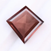 Loose lab grown diamond stone showcasing ethical sourcing, sustainable beauty, and brilliant cut sparkle for luxury jewelry.