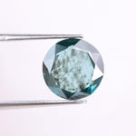 Loose lab grown diamond with stunning fire and brilliance, a sustainable alternative to natural diamonds for fine jewelry.