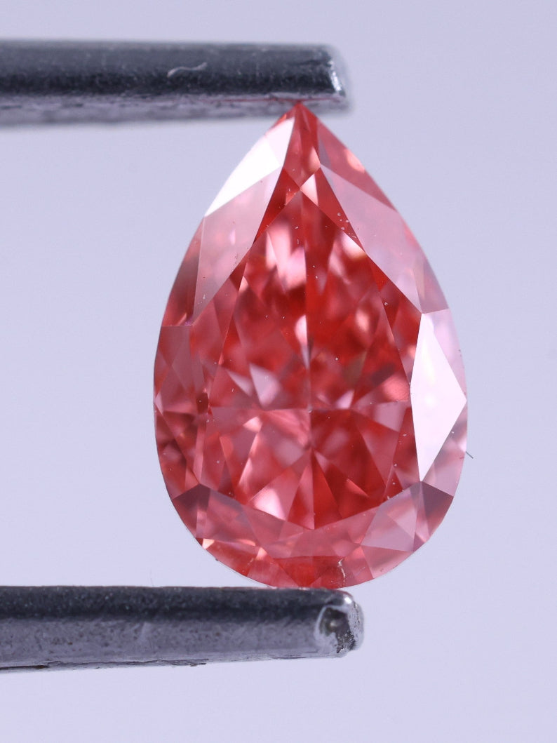 0.56 CT Pear Cut Lab-Grown Diamond Fancy Pink