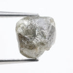 Loose raw diamond stones with natural sparkle.