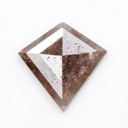 loose kite diamond with elongated pointed symmetry
