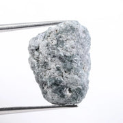 natural diamond identification comparing diamond stone and quartz crystal appearance blue rough diamond 