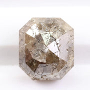 High-resolution photo of a 5 carat natural diamond displaying exceptional brilliance and rarity. Emphasizes why large natural diamonds are significantly more expensive than lab grown diamonds