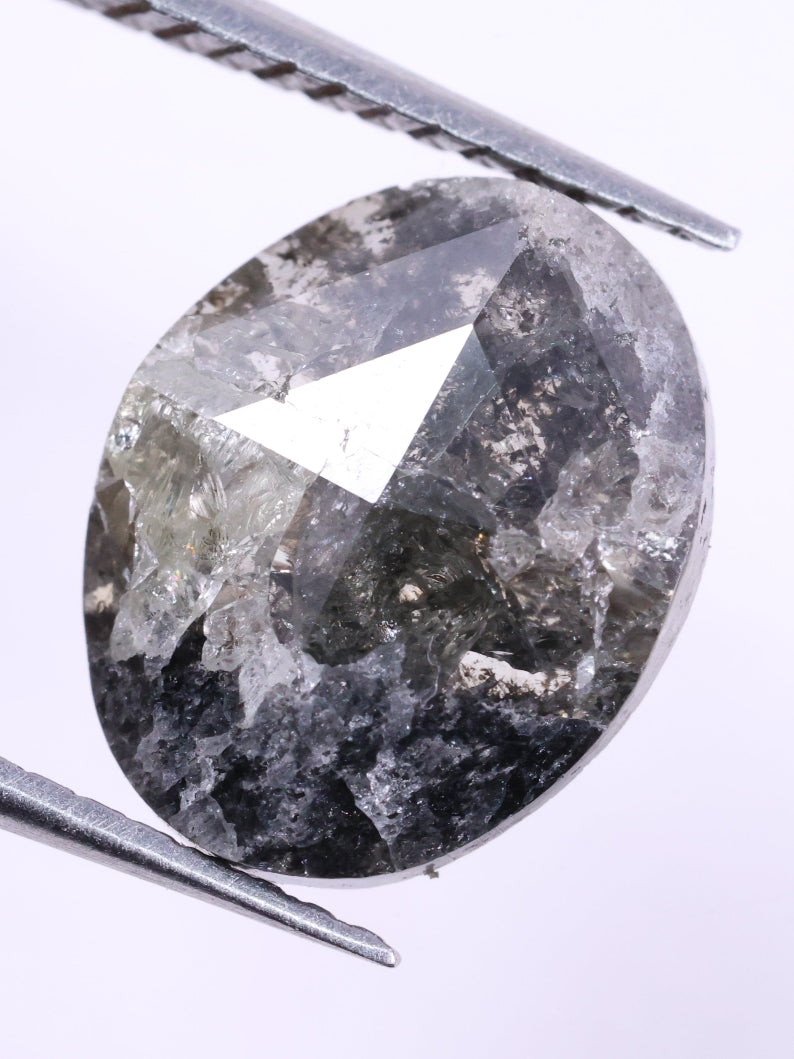 1.59 Ct Real Black Color Diamond - Oval Cut Natural Diamond ( 8.38 X 6.28 X 0.70 )