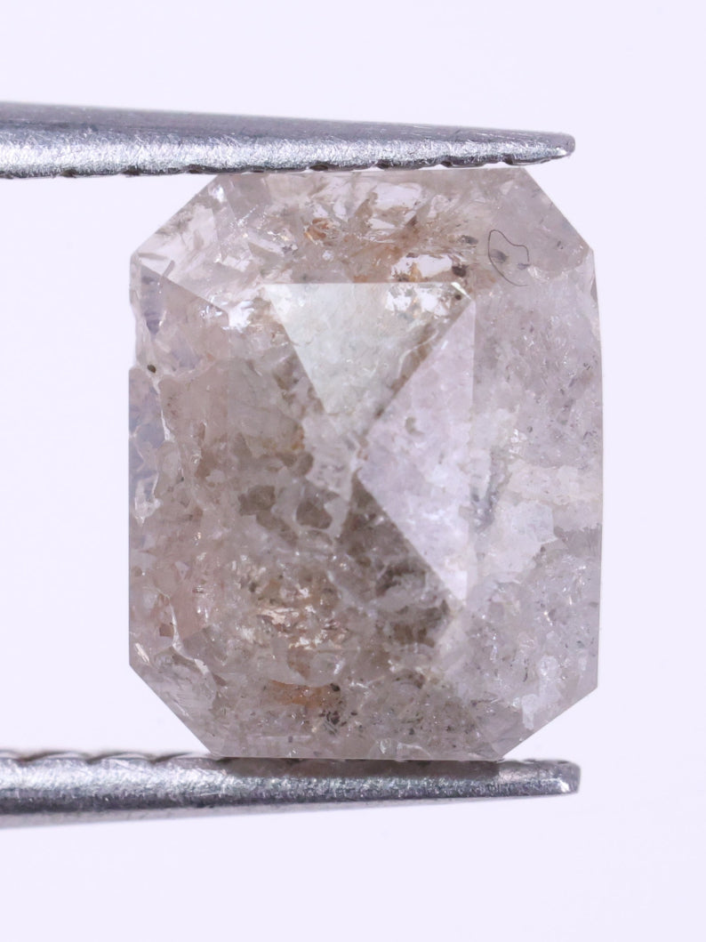 0.79 Ct Real Grey Color Diamond - Radiant Cut Natural Diamond ( 6.69 X 5.13 X 2.05 )