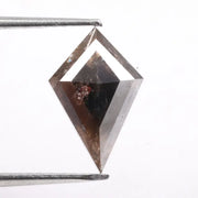Premium natural diamond featuring original formation and real diamond properties. Earth mined diamond suitable for engagement rings, wedding bands