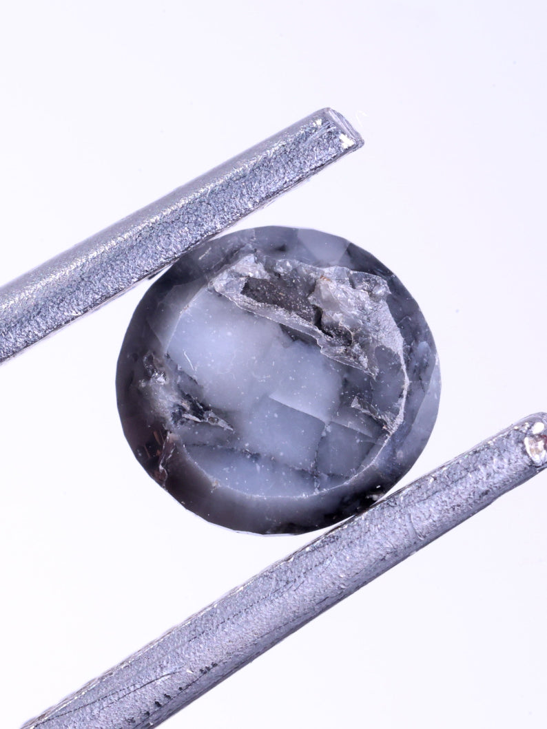 0.66 Ct Loose Dark Grey Diamond - Round Shape Natural Diamond ( 5.23 X 5.28 X 2.78 )