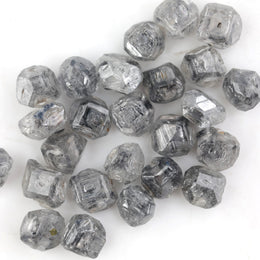 loose DEF VS/SI CVD rough diamonds in raw form for custom jewelry making