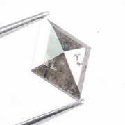 Comparison image explaining the difference between natural diamonds and alternatives. Natural diamonds are earth-mined gemstones formed naturally, offering rarity, emotional value, and long-term market demand.