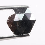 1 carat natural diamond engagement ring featuring brilliant cut and premium craftsmanship. Earth-mined diamonds symbolize lasting love, rarity, and authentic value.